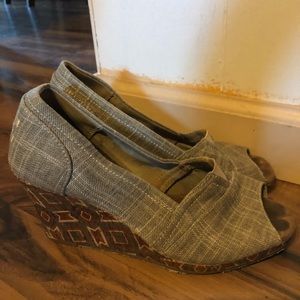 TOMS Women's Classic Espadrille Wedge Sandal